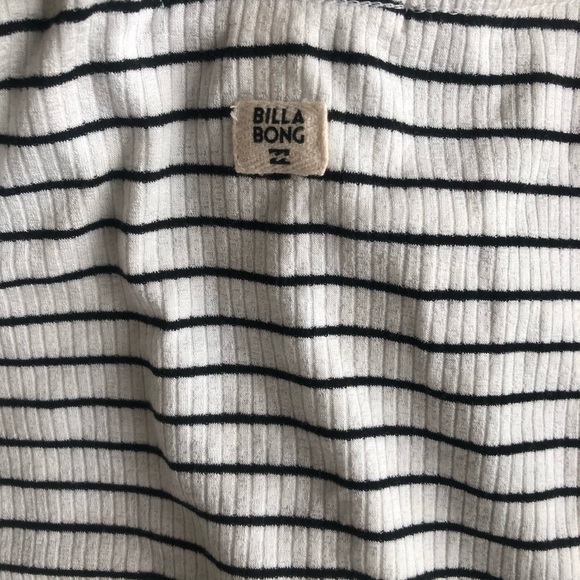 Billabong tshirt - Picture 3 of 4